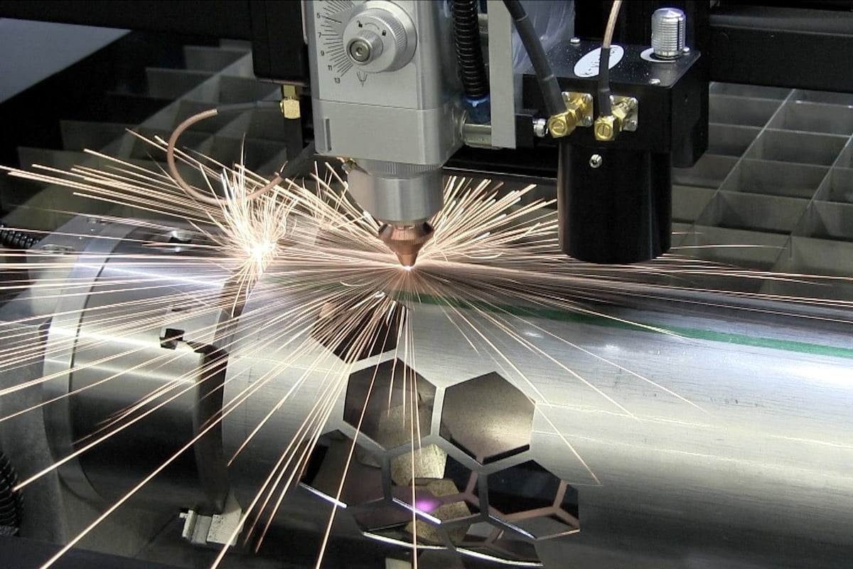 Large Format Laser Cutter and Laser Engraving System